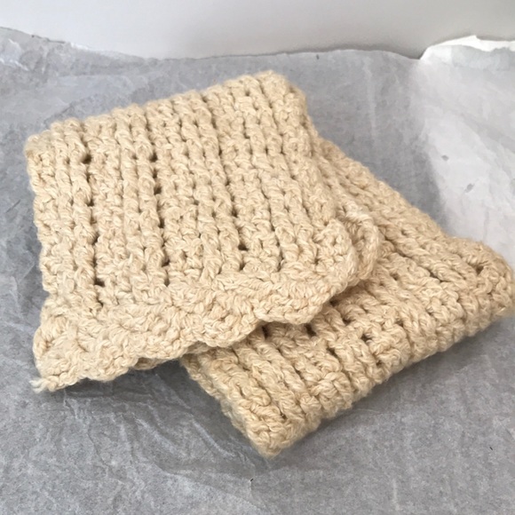 Brown knit Scarf - Picture 3 of 4